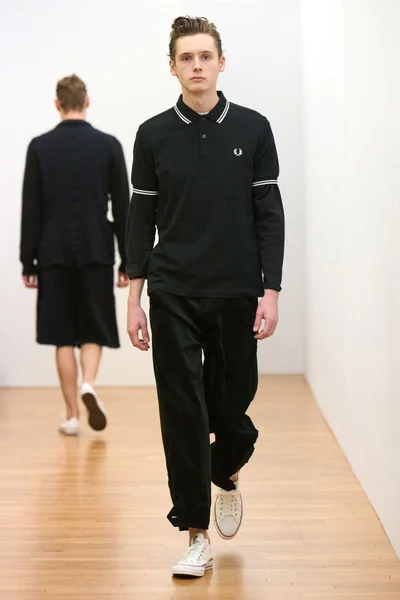 Look 29
